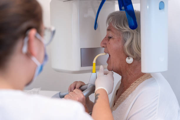 Best Emergency Tooth Extraction in Defuniak Springs, FL